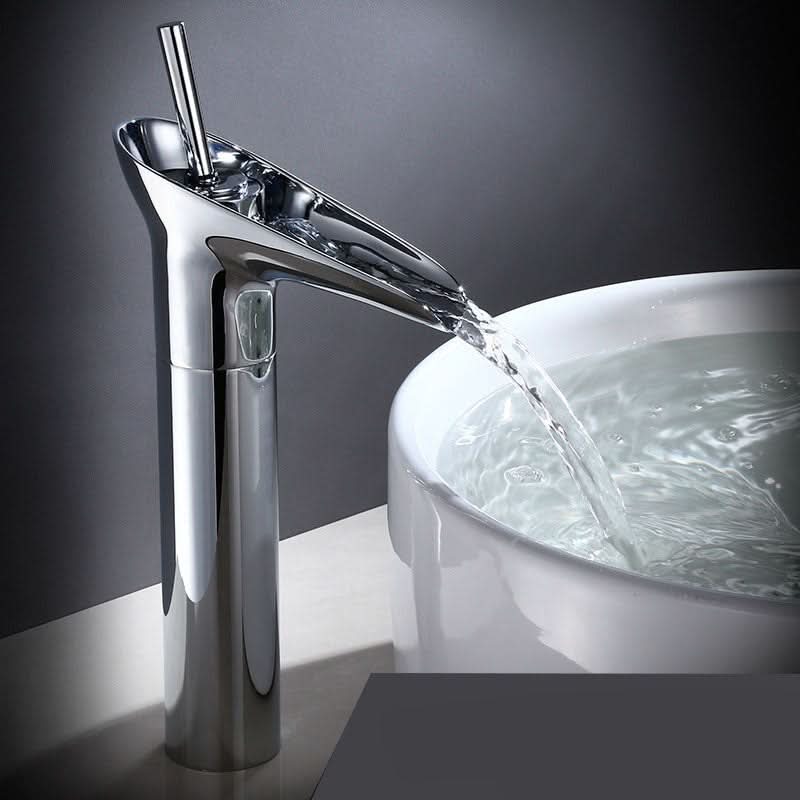 Brass Deck-Mounted Bathroom Faucet with Waterfall Spout