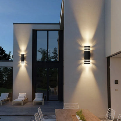 Outdoor Wall Lamp Up-And-Down Beam Weather-Resistant E27 Socket